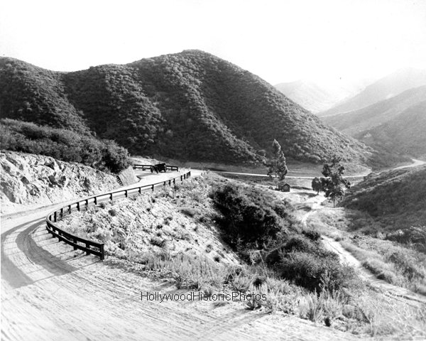 LOCStudioLaurel Canyon 1912.jpg